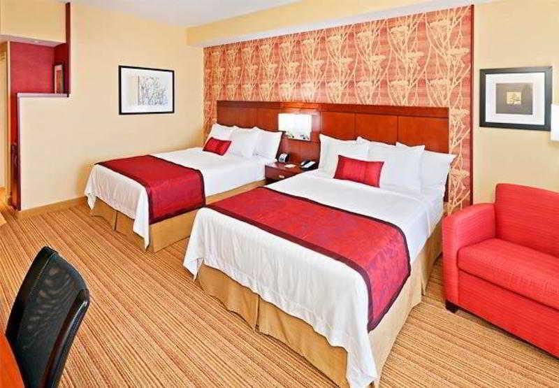 Courtyard By Marriott Tulsa Woodland Hills Ξενοδοχείο Εξωτερικό φωτογραφία