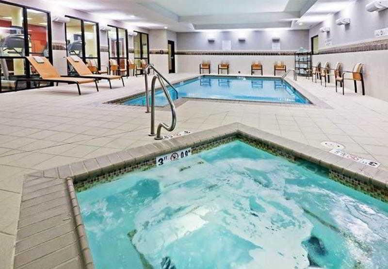 Courtyard By Marriott Tulsa Woodland Hills Ξενοδοχείο Εξωτερικό φωτογραφία