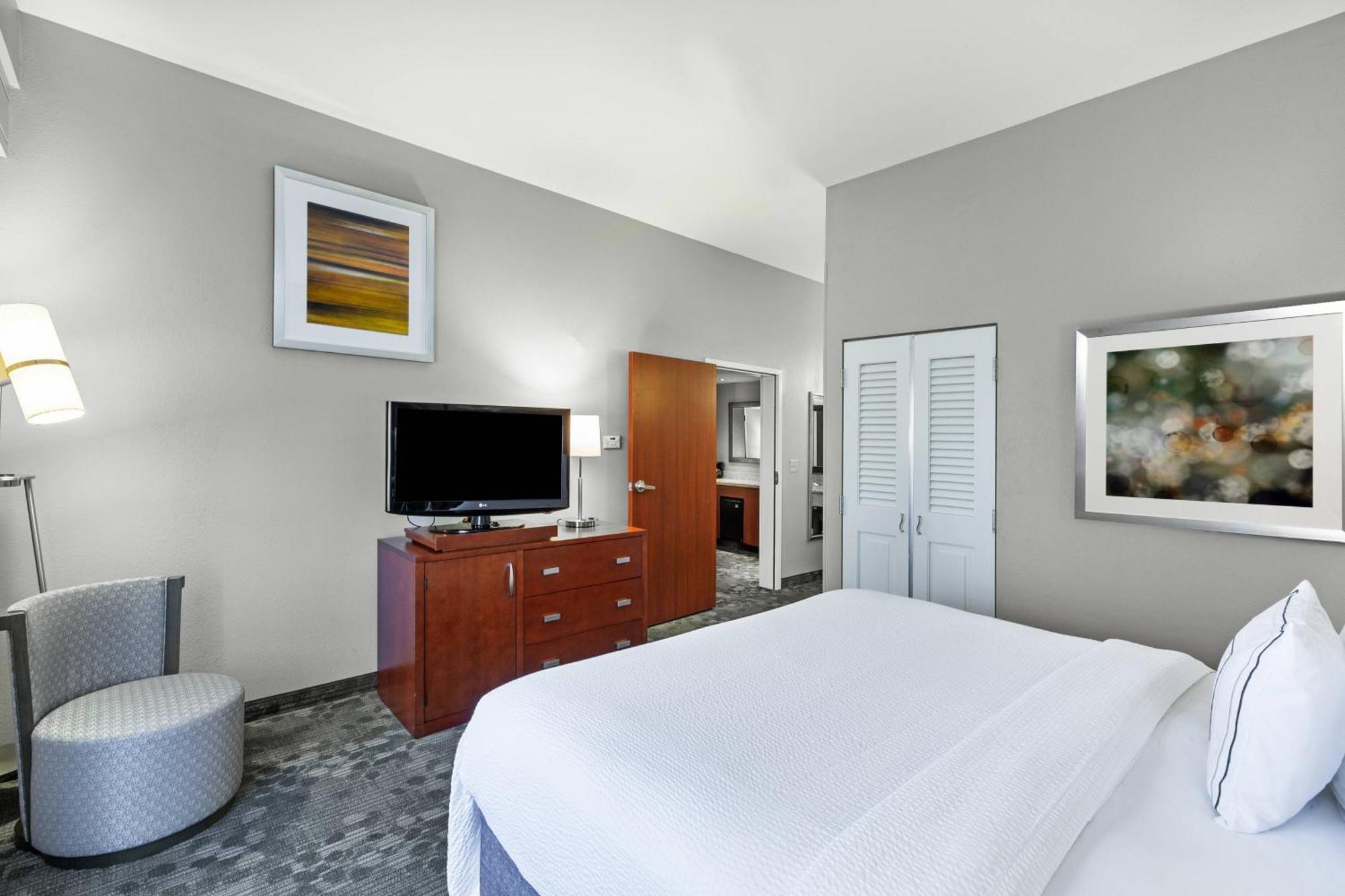 Courtyard By Marriott Tulsa Woodland Hills Ξενοδοχείο Εξωτερικό φωτογραφία