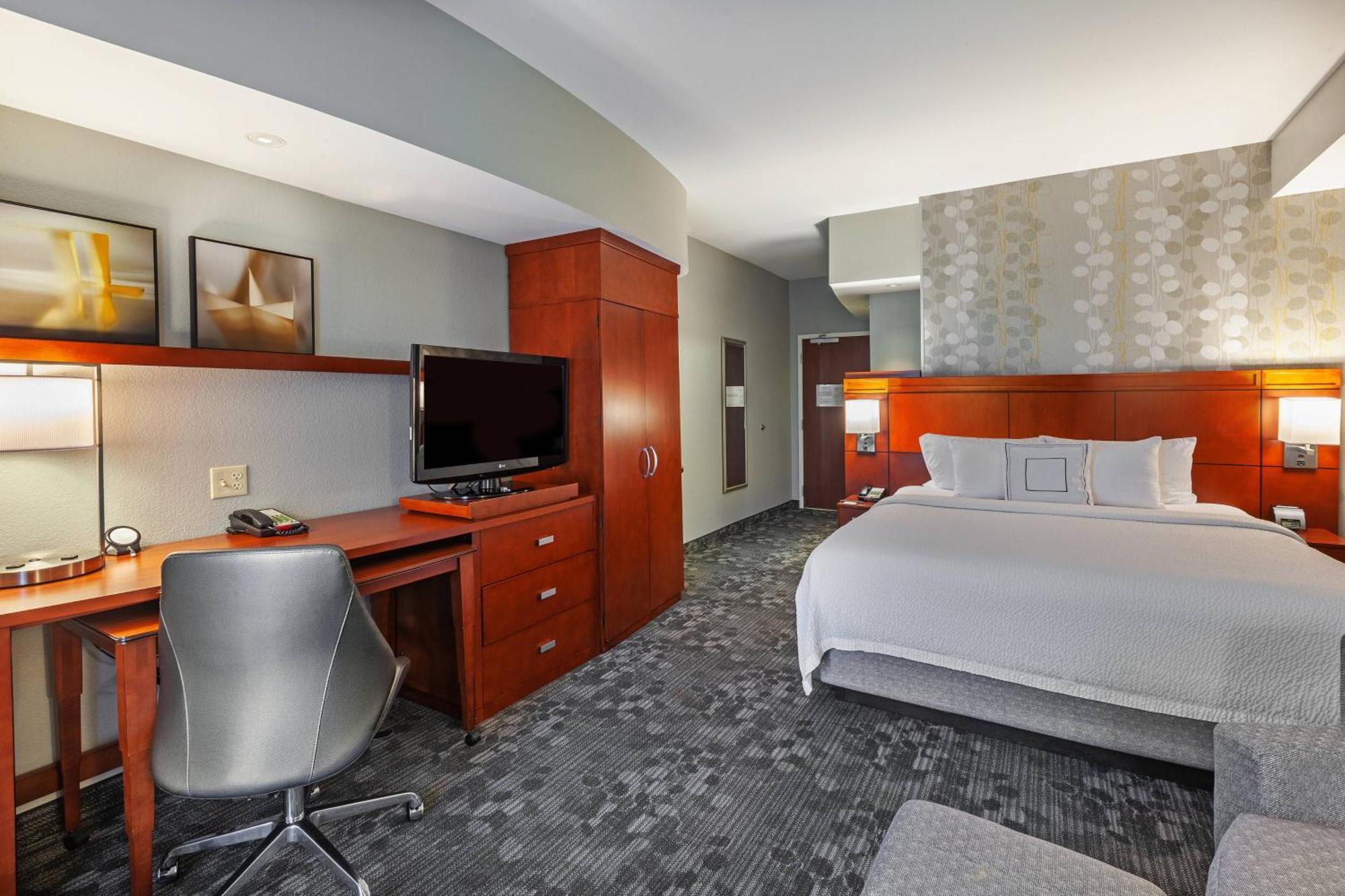 Courtyard By Marriott Tulsa Woodland Hills Ξενοδοχείο Εξωτερικό φωτογραφία