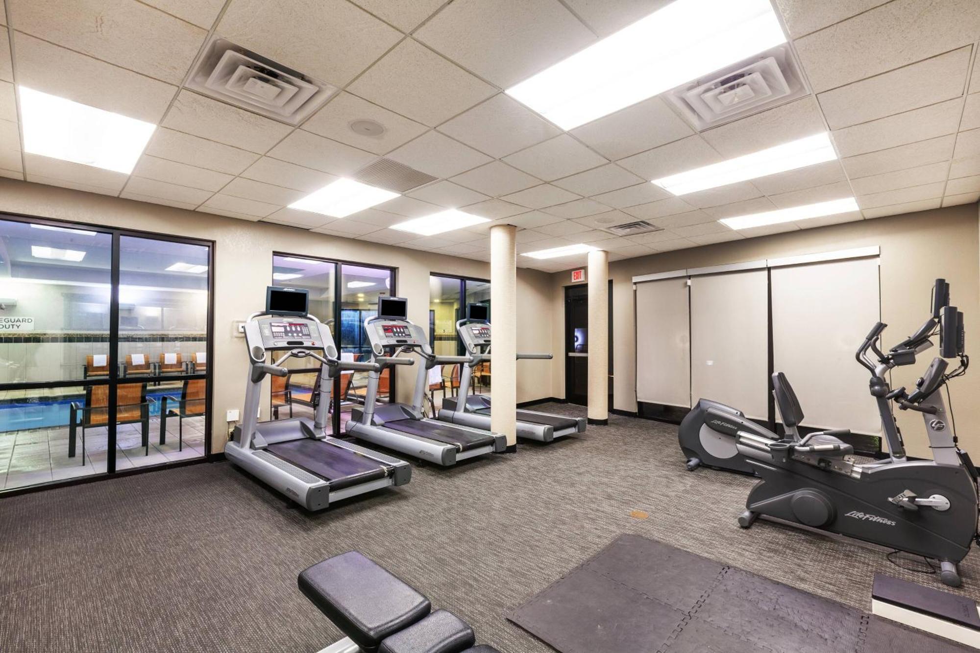 Courtyard By Marriott Tulsa Woodland Hills Ξενοδοχείο Εξωτερικό φωτογραφία