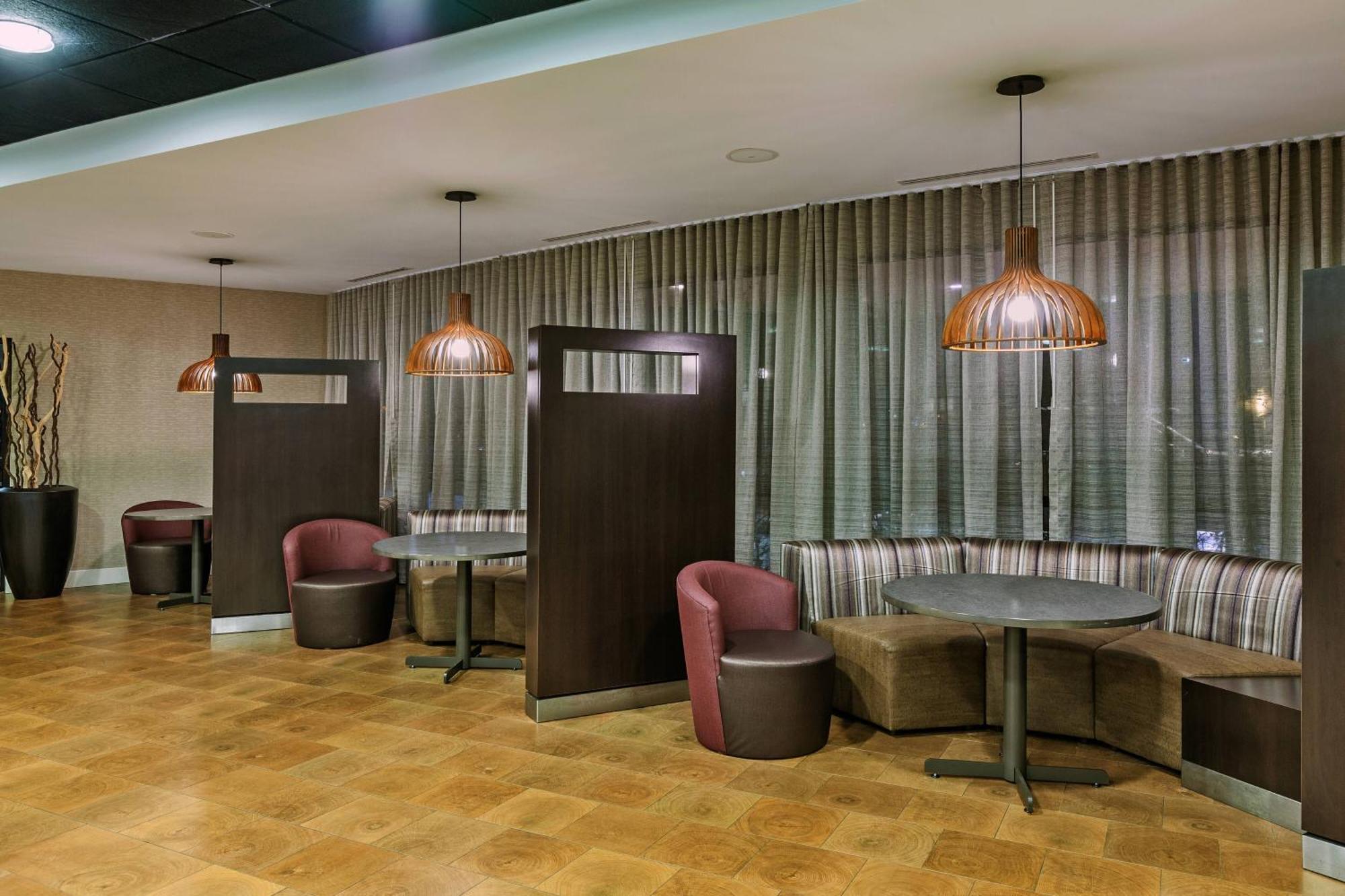 Courtyard By Marriott Tulsa Woodland Hills Ξενοδοχείο Εξωτερικό φωτογραφία