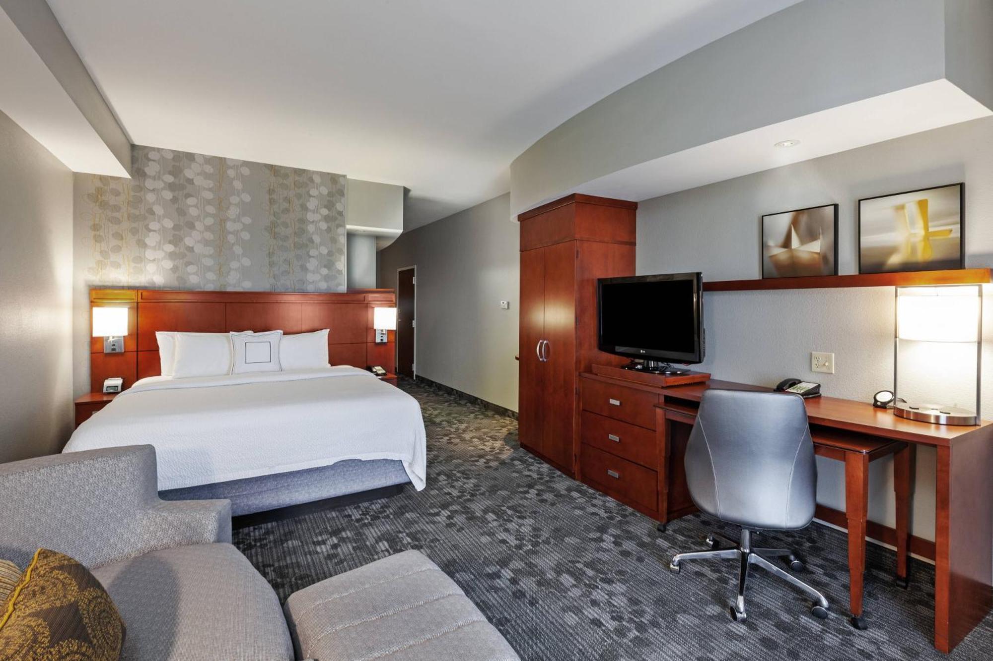 Courtyard By Marriott Tulsa Woodland Hills Ξενοδοχείο Εξωτερικό φωτογραφία