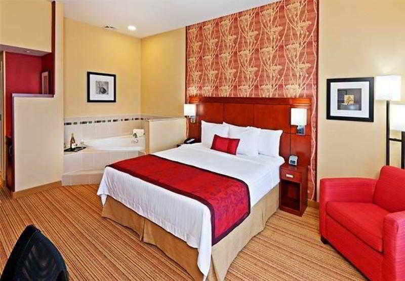Courtyard By Marriott Tulsa Woodland Hills Ξενοδοχείο Εξωτερικό φωτογραφία